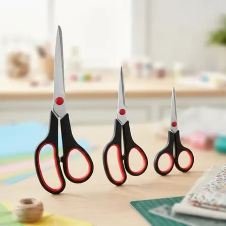 Kit 3 Tesouras Aço Inox Multiuso Ergonômicas Cortes Precisos Papel Tecido Cozinha Escritório Escola Costura Lâmina Afiada Tamanhos Variados Uso Doméstico Preto